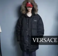 【VERSACE】ヴェルサーチ サイズ56 ダウン　オーバーサイジングコート VERSACE - ヴェルサーチ ダウンジャケット ベルト付きダウン