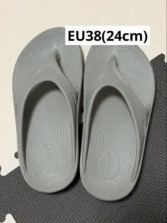 OOFOS リカバリーサンダル グレージュ EU38/トング　ウーフォス　ビーチのサムネイル
