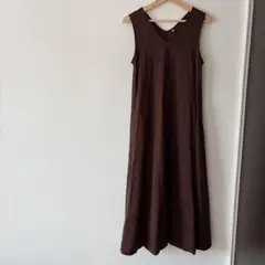 UNIQLO ロングワンピース Vネックノースリーブ ブラウン 茶 Mサイズ