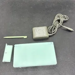 瑠*花様 ニンテンドー　DS Lite アイスブルー 本体