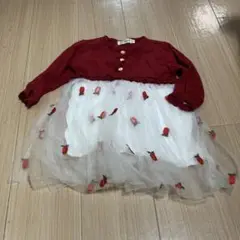 イチゴ刺繍入り赤白ワンピース 美品