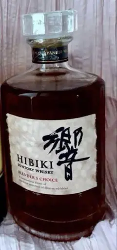 響　ブレンダーズチョイス　700ml カートン　空箱　100枚 楽天市場】サントリー ウイスキー 響 ブレンダーズ チョイス 43