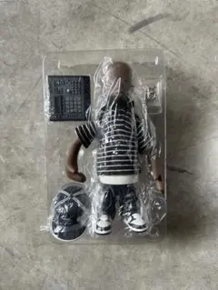 【激レア】J DILLA FIGURE Jディラ フィギュア 話題のJ DILLAフィギュア第2弾は『FIGURE BY PAY JAY (DONUTS EDITION
