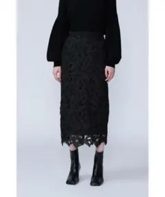 ADORE モダンリーフレーススカート 黒 アドーアのサムネイル