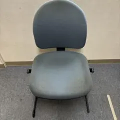 直接引き取り限定　グレーのオフィスチェア 背もたれ付き