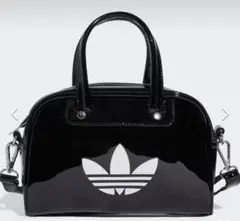 adidasスクエア ジッパーミニトートバッグ
