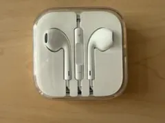 【新品未使用】　iPhone付属　Apple 有線イヤホン ホワイト　ケース付き
