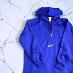 ハーフジップ‼️NIKE ジャージパーカー センタースウッシュ刺繍 貴重！美品 Ｌ