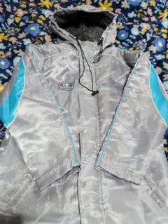 ベンチコート フード