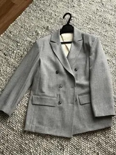 グレー ジャケットのサムネイル