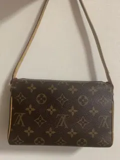 Item thumbnail for item 0ade44cf-daed-4a11-a314-edd0f453ee10