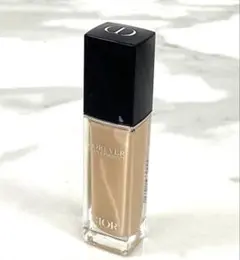 Item thumbnail for item b082fad8-a3c6-41e3-b772-e715153b01e1