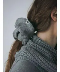 さ*み様 HER. コットンウールニットシュシュ グレー 新品未開封 ヘアゴム