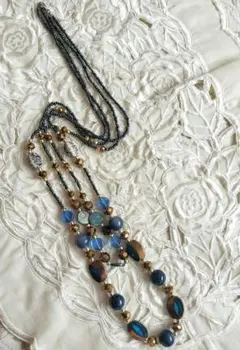 ブルーガラスとゴールド 多層ロングネックレス