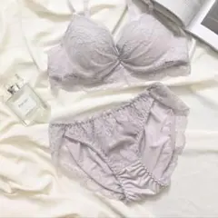 Honeysハニーズ レース使いブラショーツセット ラベンダー