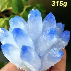 青い水晶のクラスター　天然石　鉱物　パワーストーン　クリスタル　レア　珍しい