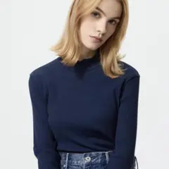 新品未使用！UNIQLO 今季リブハイネック長袖　紺色　Ｍsize