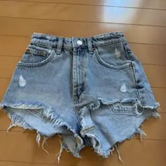 デニムショートパンツ ダメージ加工