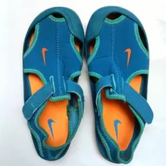 Nike ベルト付きサンダル 青　19cm