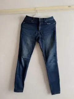 ダークブルー スキニーデニム