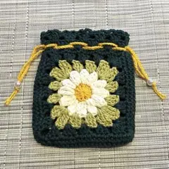 グラニースクエア巾着ポーチ　カーキ色　ハンドメイド