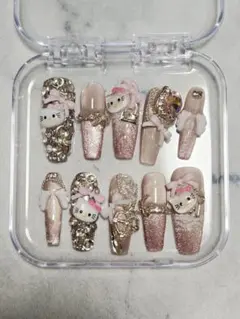 ハローキティ ネイルチップ❤️✨️