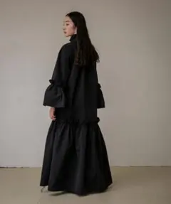 美品　perna スタンドカラー フリル袖ワンピース