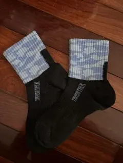 TRIPLETRIK 迷彩柄ソックス