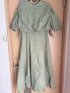 w closet 2way ワンピース カーキ Mサイズ