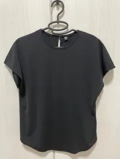 UNIQLO ユニクロ　トップス