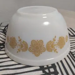 N*e様 パイレックス製 花柄ボウル