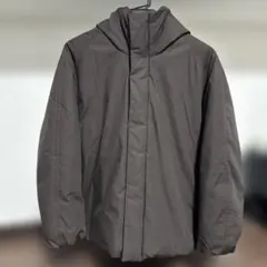 【美品】ユニクロ　パフテックボリュームパーカ