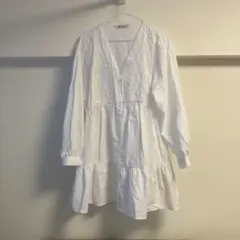 2300円から値下げZARA 未使用レディース白 刺繍入り長袖チュニック
