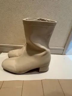 グレイルブーツ