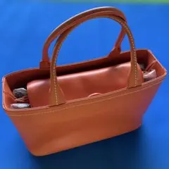 アニエスベー　agnes b オレンジ系色珍しい色/ ハンドバッグ/美中古