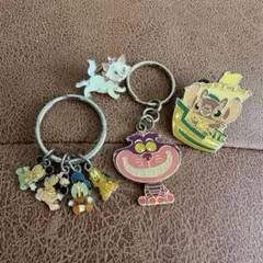 Disney キーホルダー　ピンバッジ4個セット　平成　レトロ　希少