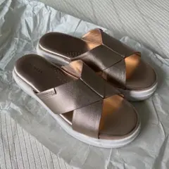 コール ハーン COLE HAAN サンダル （ローズ ゴールド レザー）のサムネイル