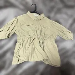 ブラウス　ウエスト　シャーリング　リボン　半袖　シャツ　襟付き　ボタン　カーキ
