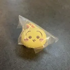 ちいかわ きゃらまかろん うさぎ　カプセルトイ