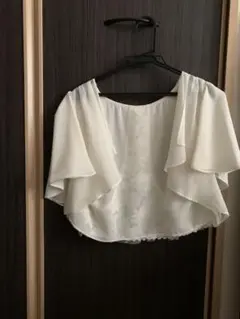ホワイトクリーム色シフォンボレロ