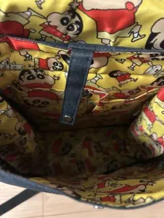 クレヨンしんちゃん　リュック　ネイビー　大人用　美品