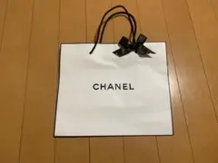 CHANEL ショップ袋 ホワイト リボン付き