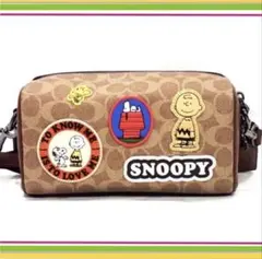 COACHコーチSNOOPYコラボシグネチャーレザー斜め掛けショルダーバック