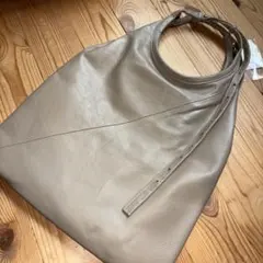 ヤマダヤ　nouer 牛革　バックのサムネイル
