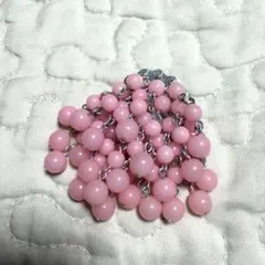 ピンク ビーズ ブローチ レトロ アクセサリー　ヴィンテージ　アンティーク