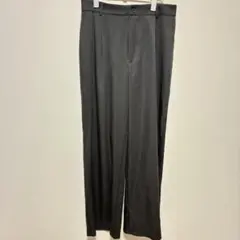 ストレートワイドパンツ　スラックス　オフィスカジュアル　スーツパンツ