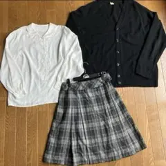 UNIQLOウール100%カーディガン　コムサ　プリーツスカートレトロなブラウス