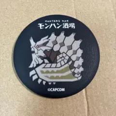 モンハン酒場　グラビモス　缶バッジ　モンスターハンターワイルズ　特典のサムネイル
