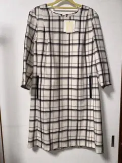 新品タグ付きローズティアラ黒とピンクのチェック柄の長袖ワンピース　毛100%