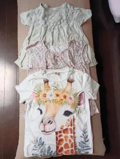 値下げ！tete a teteブラウス花柄きりん柄Tシャツ 3枚セット！のサムネイル